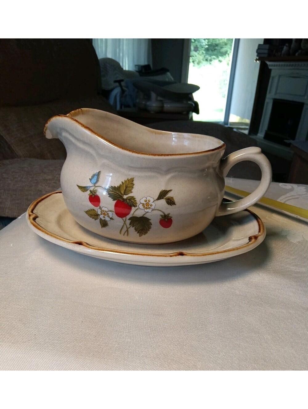 Vintage Sunmarc Endura Stoneware Gravy Boat & Saucer Set, La Fraise...